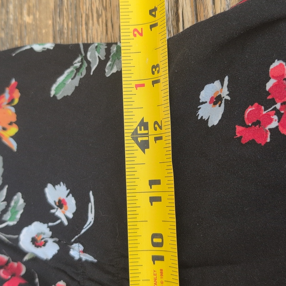 Banana Republic Floral Smocked Midi Dress Black Puff Sleeve V-Neck Size 8 - Picture 15 of 16
